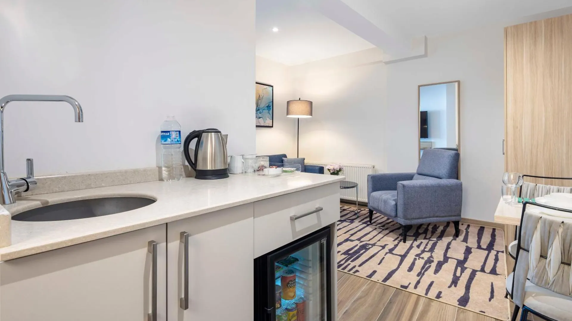 The Capri Hotel Osmanbey اسطنبول 0*,  تركيا