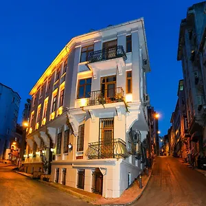 St Moscow Taksim By Emmy Istanbul